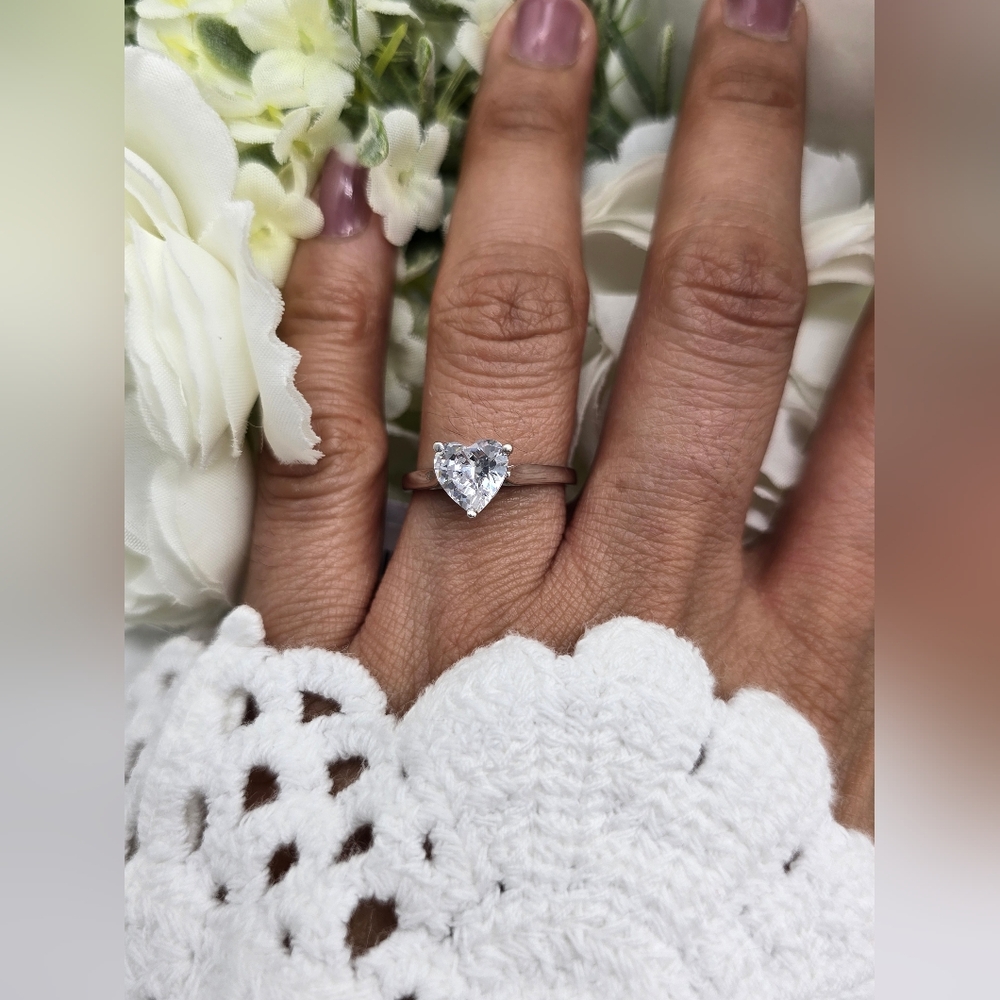 🥰 BRILLIANT HEART RING - Picture 4 of 8